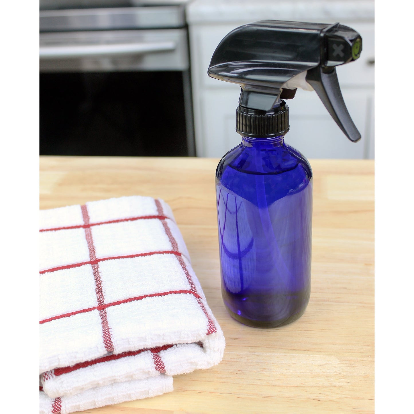 8oz Cobalt Blue Glass Boston Round Spray Bottles (2 Pack) - sh868cb08ozBL