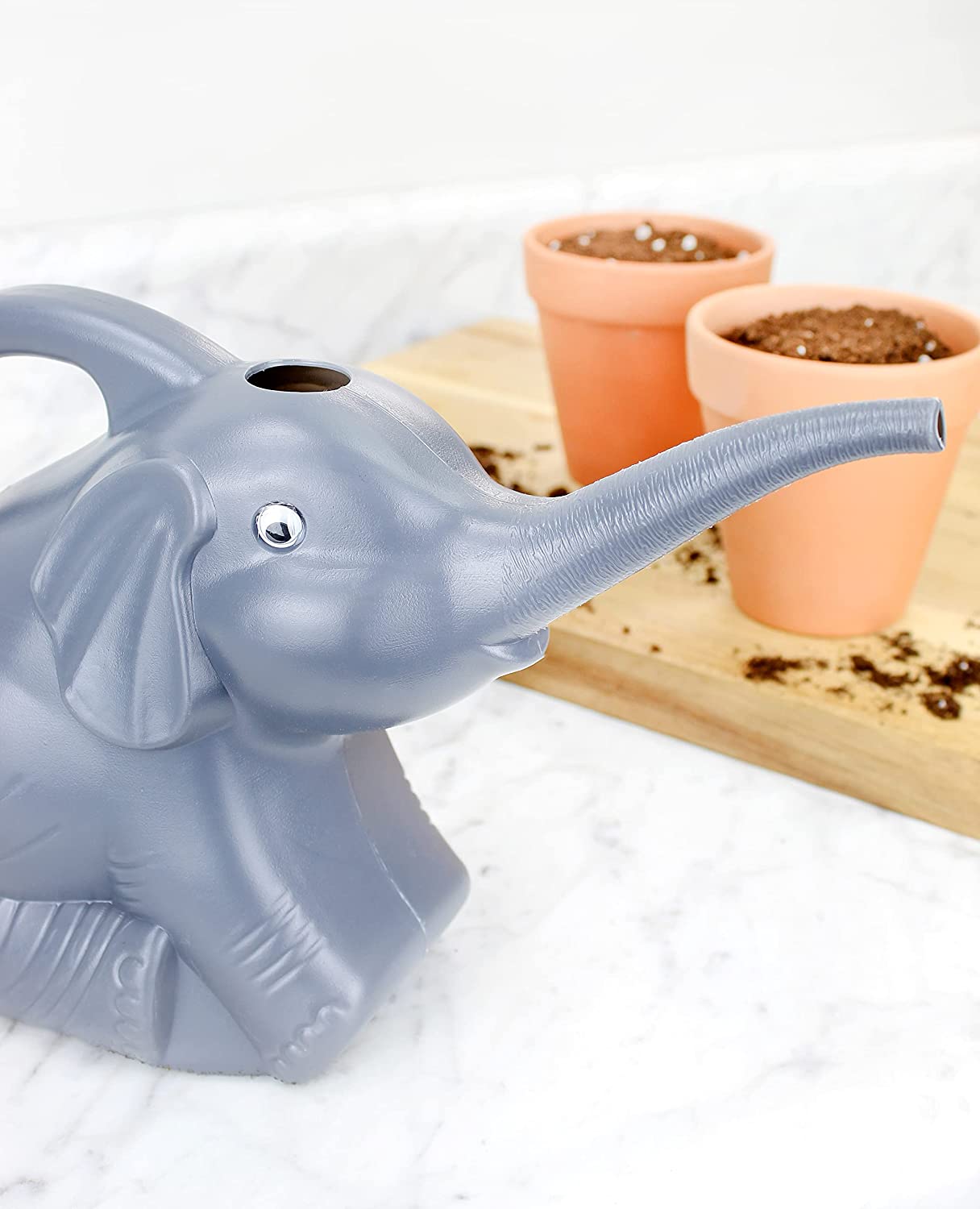 Elephant Watering Can w/Real Eyes (Case of 24) - SH_371_CASE